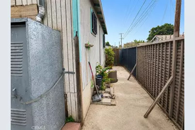 1366 E 57th, Los Angeles, CA 90011 - Photo 27