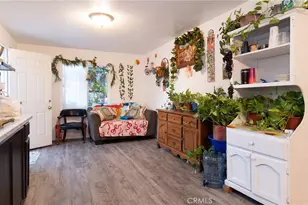 415 95th St, Los Angeles, CA 90044 - Photo 13