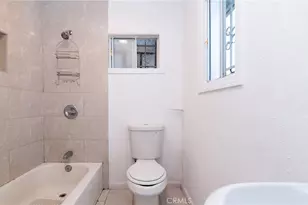 415 95th St, Los Angeles, CA 90044 - Photo 9