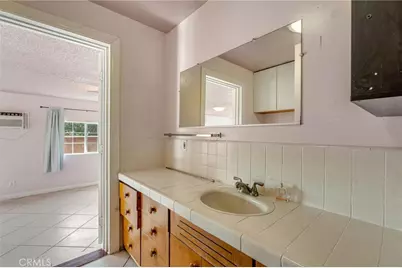 535 E Valencia Street, Rialto, CA 92376 - Photo 15