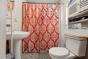 706 W 42nd, Los Angeles, CA 90037 - Photo 25