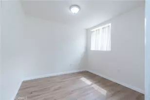 232 W 40th Pl, Los Angeles, CA 90037 - Photo 15