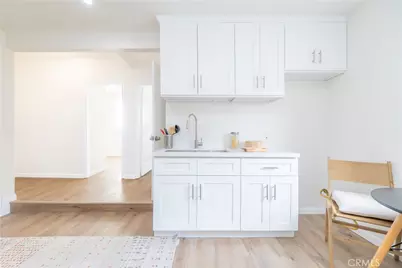 232 W 40th Place, Los Angeles, CA 90037 - Photo 3