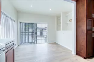 232 W 40th Pl, Los Angeles, CA 90037 - Photo 39