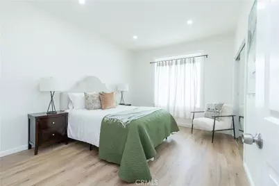 232 W 40th Place, Los Angeles, CA 90037 - Photo 11