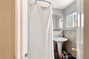 3337 Los Flores, Lynwood, CA 90262 - Photo 63