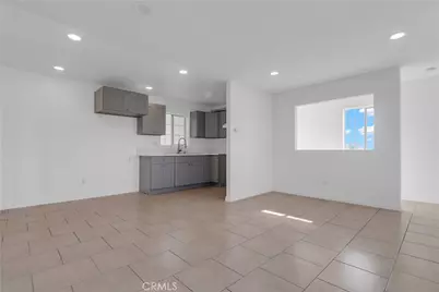 1301 E Pacific Coast, Los Angeles, CA 90744 - Photo 9