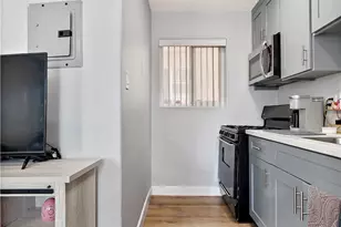 1301 E Pacific Coast, Los Angeles, CA 90744 - Photo 35