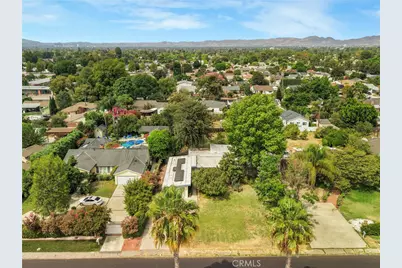 7911 Genesta, Lake Balboa, CA 91406 - Photo 7