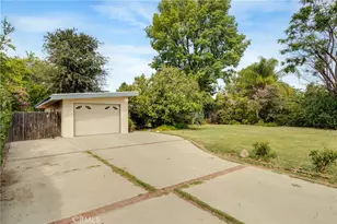 7911 Genesta, Lake Balboa, CA 91406 - Photo 3