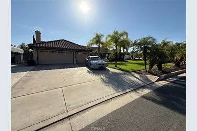 11551 Knoll Vista, Moreno Valley, CA 92555 - Photo 9