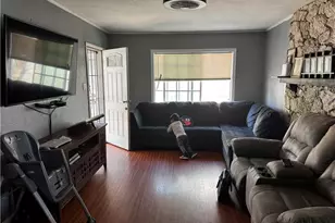 1511 E O St, Wilmington, CA 90744 - Photo 7