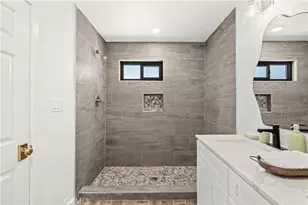 8991 Victoria Ave, South Gate, CA 90280 - Photo 23