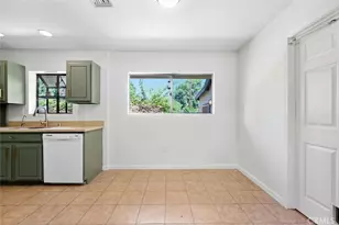 826 Katherine Rd, Simi Valley, CA 93063 - Photo 11
