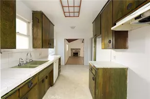 9008 Paramount Blvd, Downey, CA 90240 - Photo 7