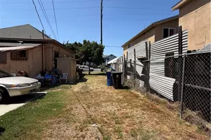 5526 Compton Ave, Los Angeles, CA 90011 - Photo 3