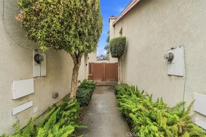 13421 Hubbard St #103, Sylmar, CA 91342 - Photo 31