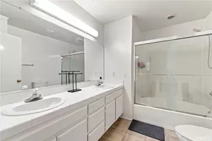 13421 Hubbard St, Sylmar, CA 91342 - Photo 23