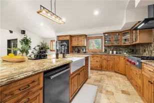 9957 Shoup Ave, Chatsworth, CA 91311 - Photo 9