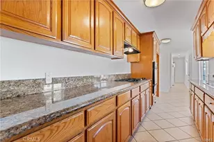 10031 San Antonio, South Gate, CA 90280 - Photo 7