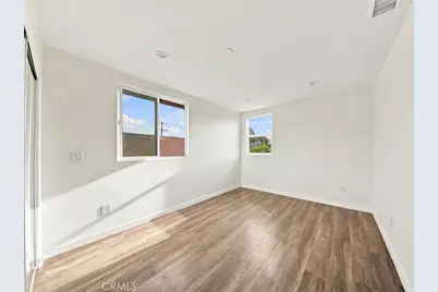 9577 Maie, Los Angeles, CA 90002 - Photo 13