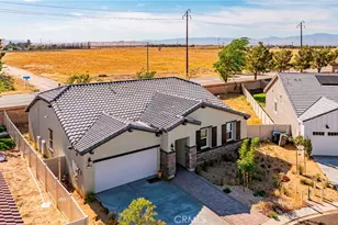 45061 Floral Vista, Lancaster, CA 93536 - Photo 3