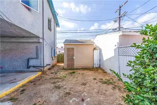 8463 S Halldale, Los Angeles, CA 90047 - Photo 5