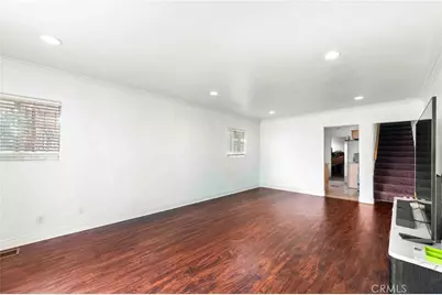 8463 S Halldale, Los Angeles, CA 90047 - Photo 7
