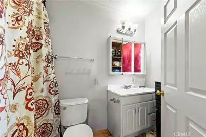 8463 S Halldale, Los Angeles, CA 90047 - Photo 21