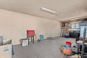 13561 Cuyamaca, Apple Valley, CA 92308 - Photo 17
