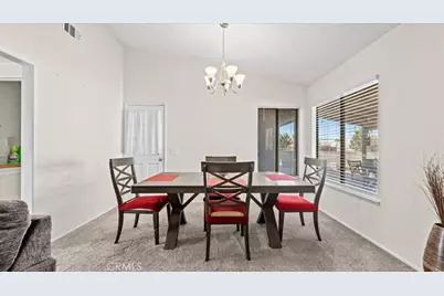 13561 Cuyamaca, Apple Valley, CA 92308 - Photo 5