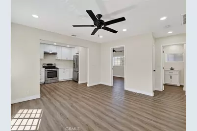1028 E 10th, Long Beach, CA 90813 - Photo 13
