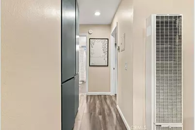 8800 Cedros Avenue #108, Panorama City, CA 91402 - Photo 11