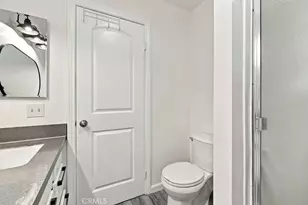 8800 Cedros Ave, Panorama City, CA 91402 - Photo 19