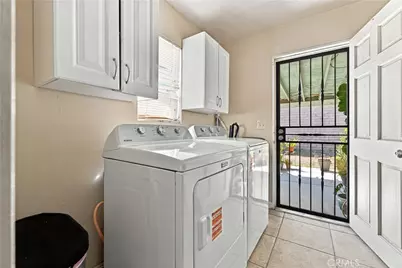 21211 Haston Place, Lakewood, CA 90715 - Photo 23
