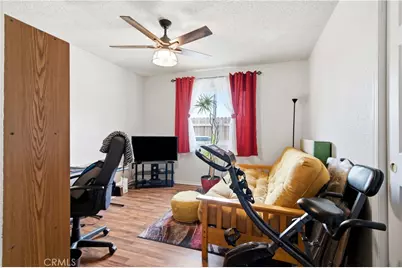 7851 Greenwood Avenue, California City, CA 93505 - Photo 25