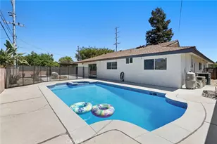 23701 Califa, Los Angeles, CA 91367 - Photo 57