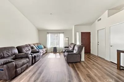39257 Via Sonrisa, Murrieta, CA 92563 - Photo 7