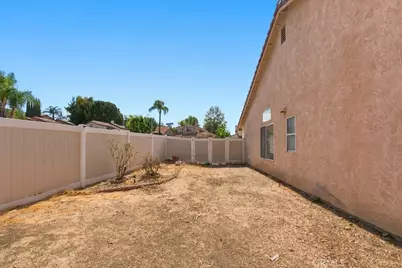 39257 Via Sonrisa, Murrieta, CA 92563 - Photo 41