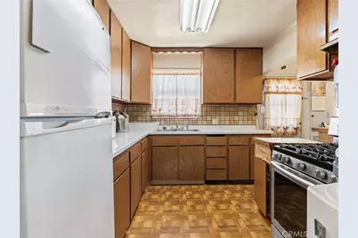3145 Indiana, South Gate, CA 90280 - Photo 7
