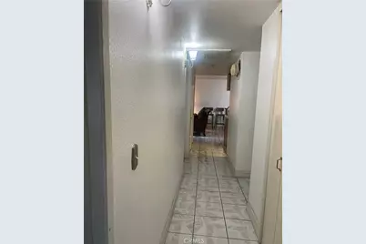 7018 Rita Ave #404, Huntington Park, CA 90255 - Photo 5