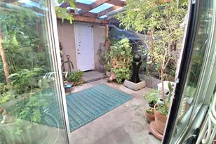 7552 Corbin Ave, Reseda, CA 91335 - Photo 9