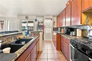 7221 Petrol St, Paramount, CA 90723 - Photo 9