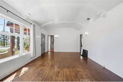 3209 Brockton Avenue, Riverside, CA 92501 - Photo 9