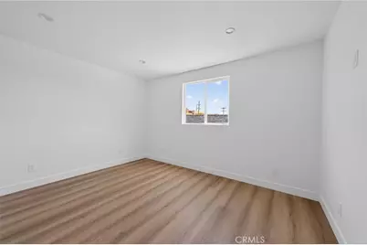 132 W 74th Street, Los Angeles, CA 90003 - Photo 37