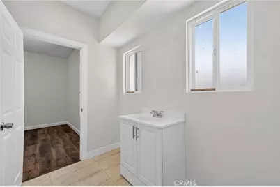 132 W 74th Street, Los Angeles, CA 90003 - Photo 49