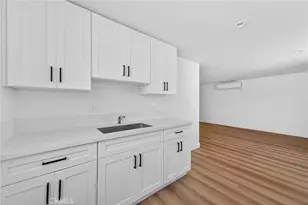 132 W 74th St, Los Angeles, CA 90003 - Photo 23