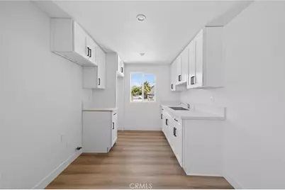 132 W 74th Street, Los Angeles, CA 90003 - Photo 21