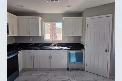 419 W Devonshire Avenue, Hemet, CA 92543 - Photo 5