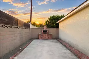 7627 Rundell, Downey, CA 90242 - Photo 17